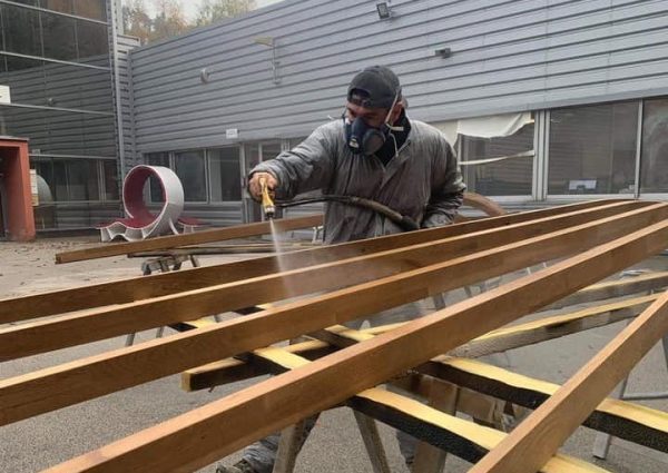 Finition teintée